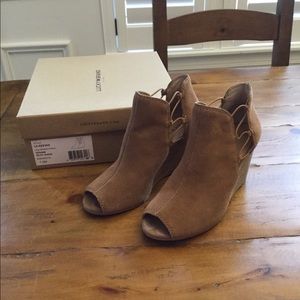 Lucky Brand Reeves Suede Wedge